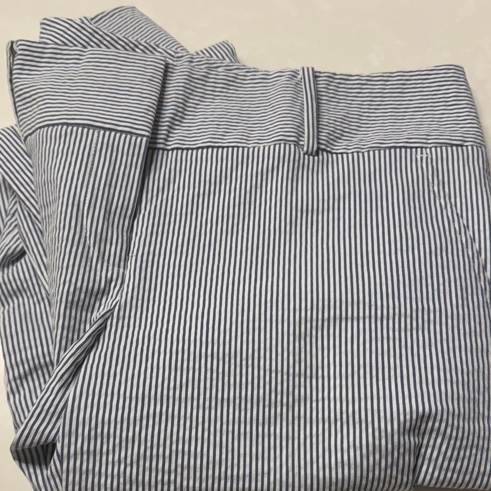 Ann Taylor seersucker ankle trouser.